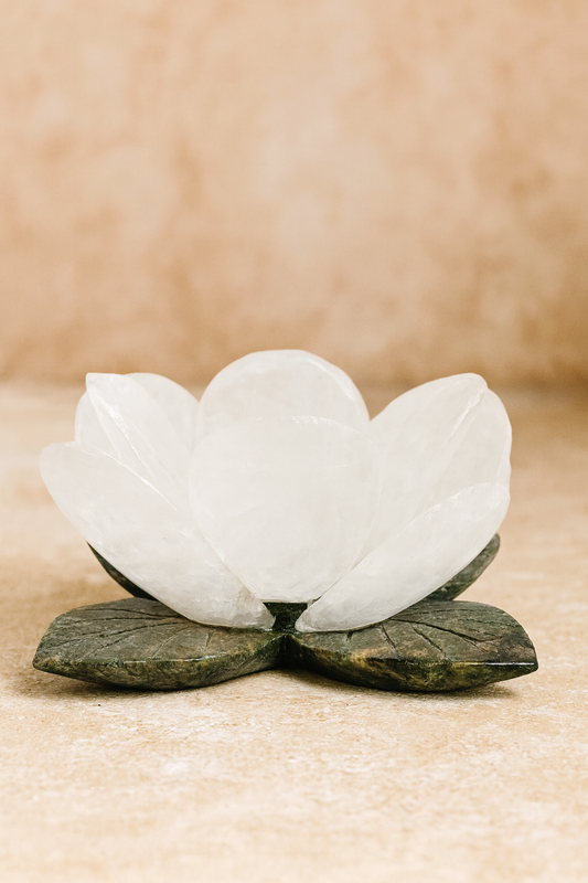 Crystal Lotus Tealight Holder – Quartz Home Décor